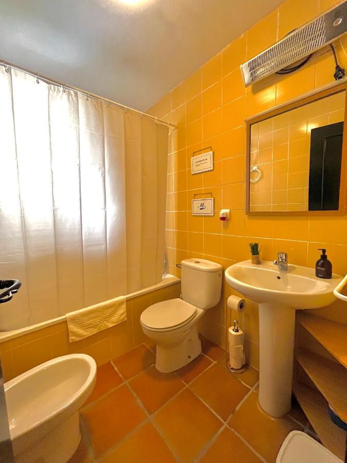Casa Rural Una Ventana A La Montana Aracena Bagian luar foto
